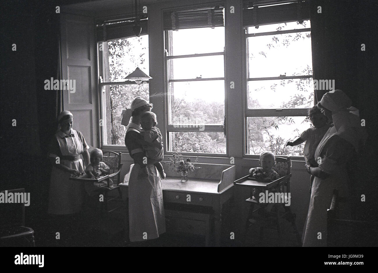 Niños infantiles fotografías e imágenes de alta resolución Alamy