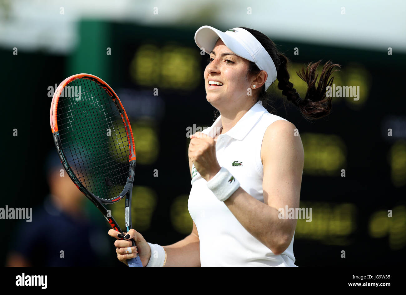 Christina McHale celebra golpiza Katie Boulter en la segunda jornada de los  campeonatos de Wimbledon en el All England Lawn Tennis y Croquet Club, el  Torneo de Tenis de Wimbledon Fotografía de
