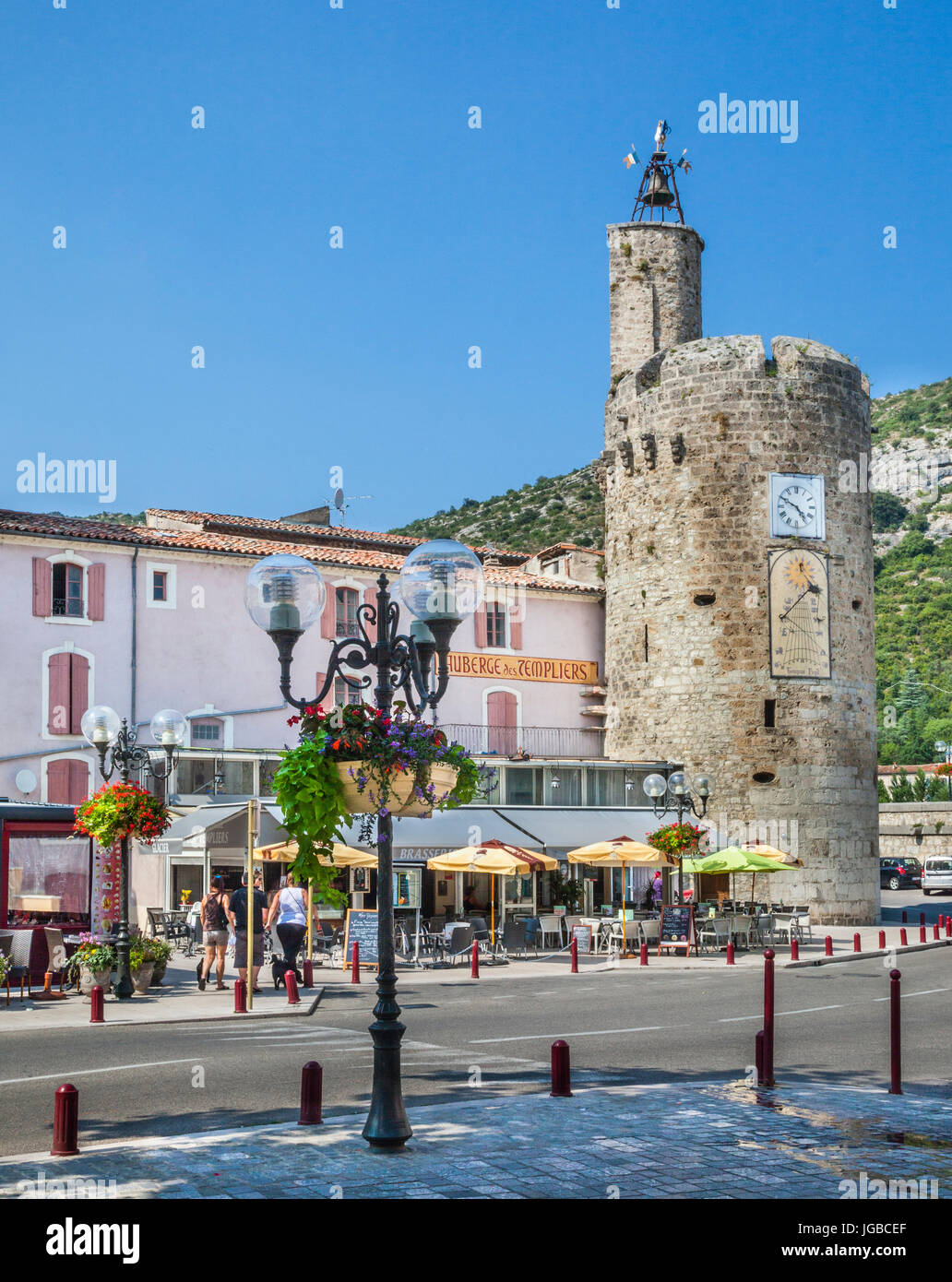 Francia, Languedoc-Rosellón, departamento de Gard, Anduze, Tour de l'Horloge en Plan de Brie, parte de la fortificación medieval Foto de stock