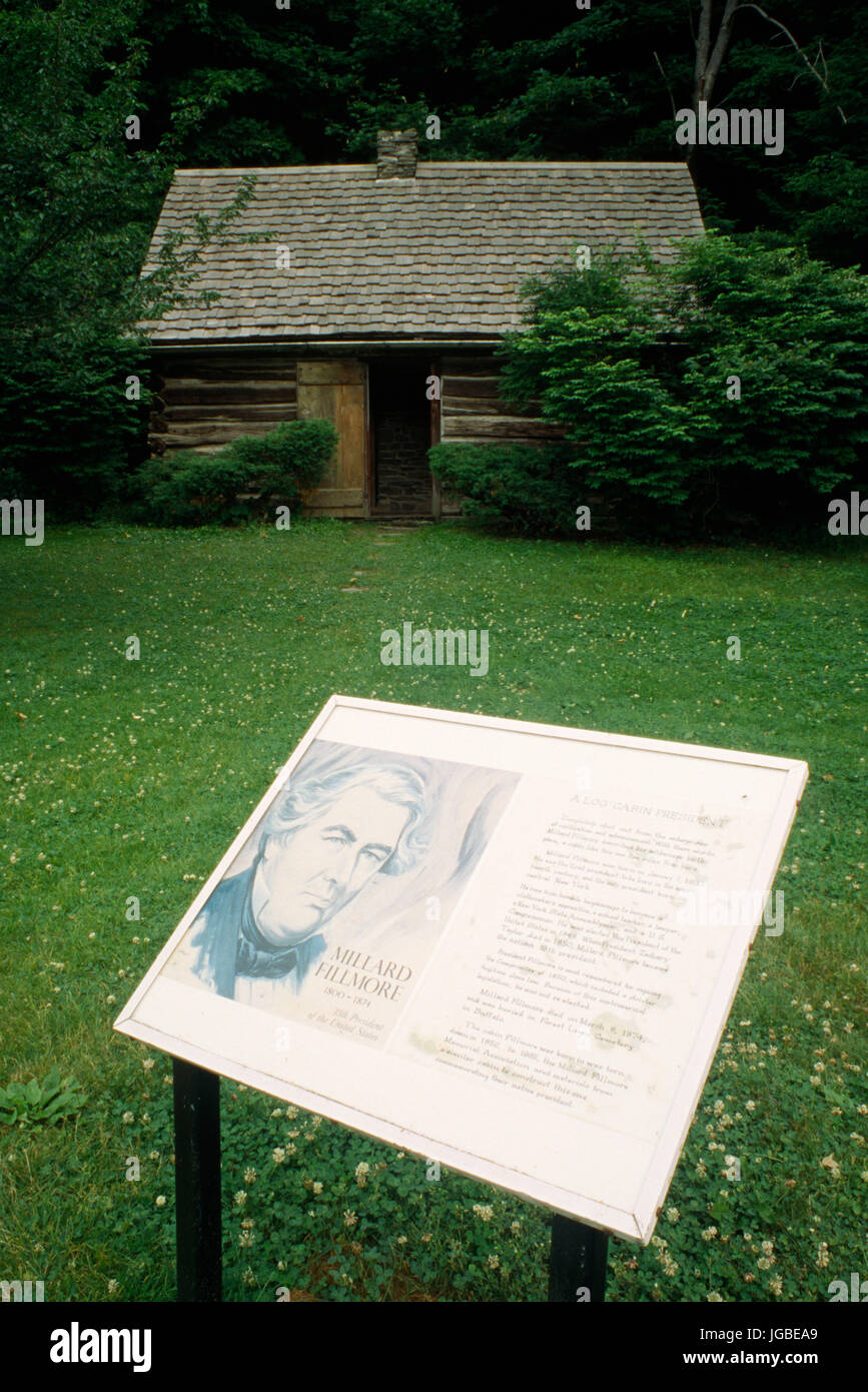 Milliard Fillmore Home réplica signo interpretativo, Fillmore Glen State Park, Nueva York Foto de stock