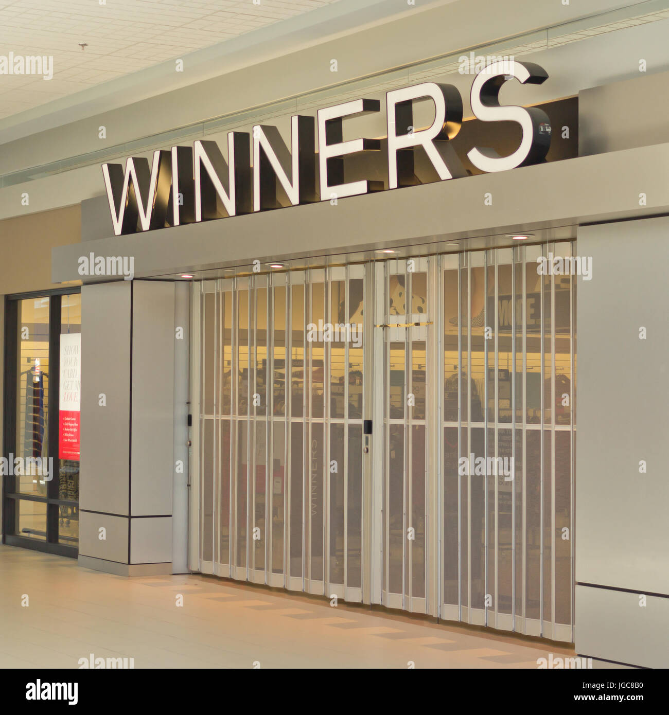 TRURO, Canadá - 05 de julio de 2017: Ganadores store. Los ganadores es una  cadena de tiendas por departamento canadiense ofreciendo, ropa, joyería,  productos de belleza, furnit Fotografía de stock - Alamy