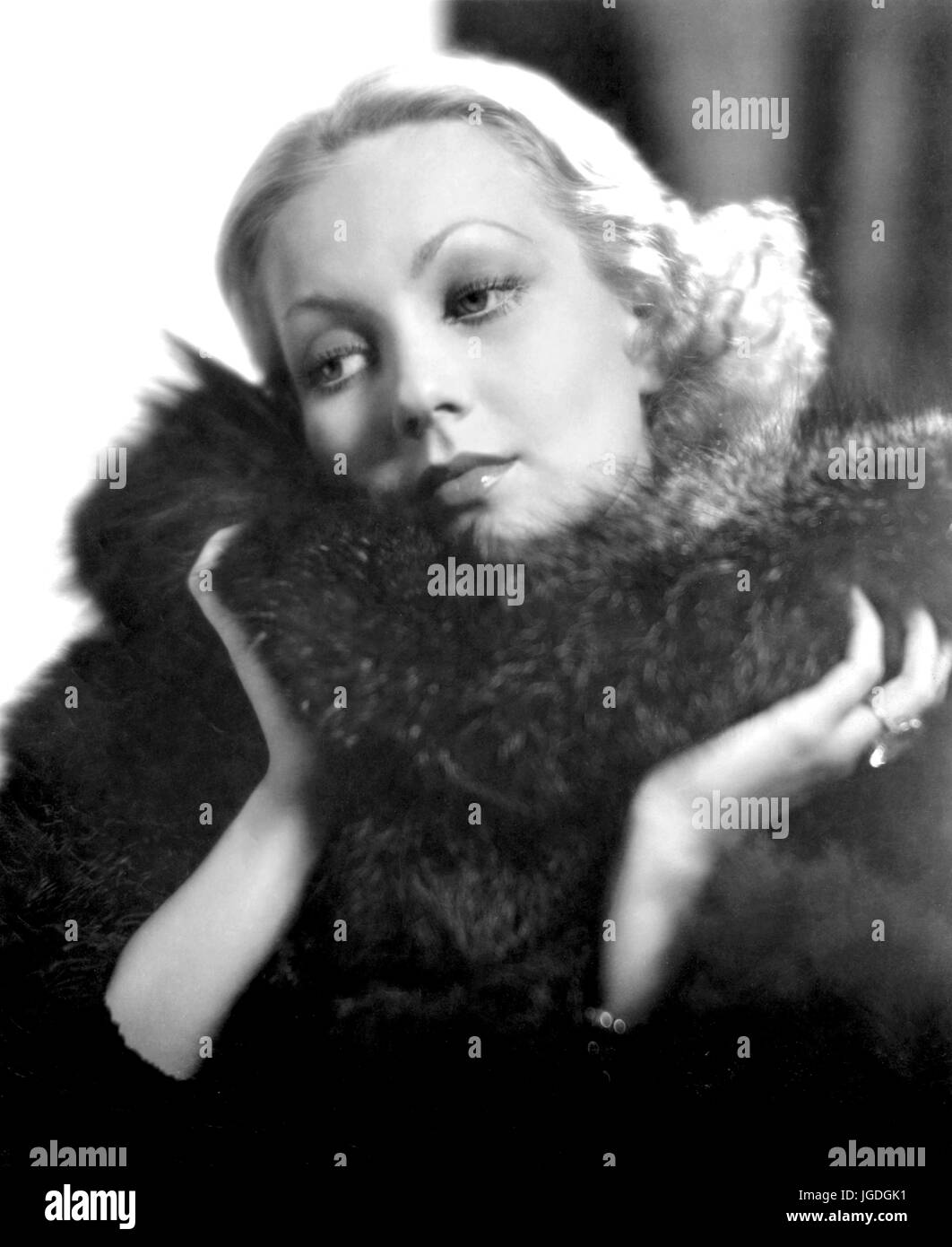 Vamos a CAER EN EL AMOR 1933 Columbia Pictures Film con Ann Sothern Foto de stock