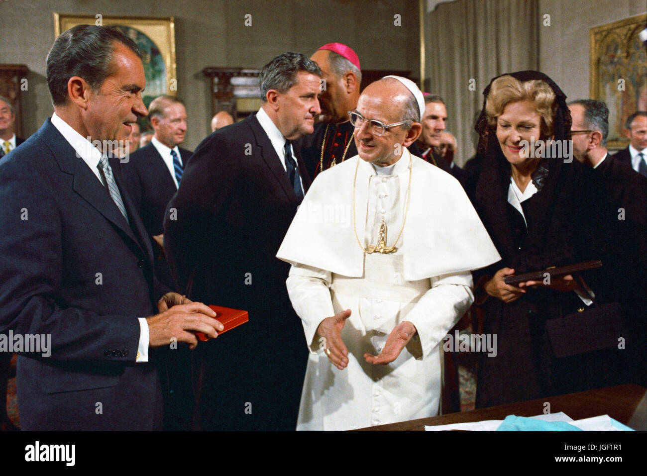 el-presidente-nixon-se-reune-el-papa-pablo-vi-en-el-vaticano-jgf1r1.jpg