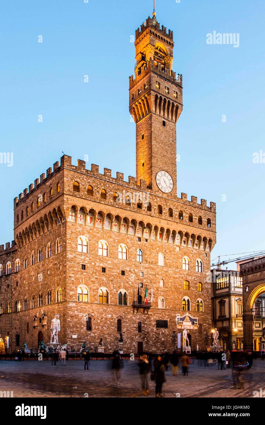 Palazzo Vecchio al atardecer. Florencia, Provincia de Florencia, Italia. 19.12.2012 Foto de stock