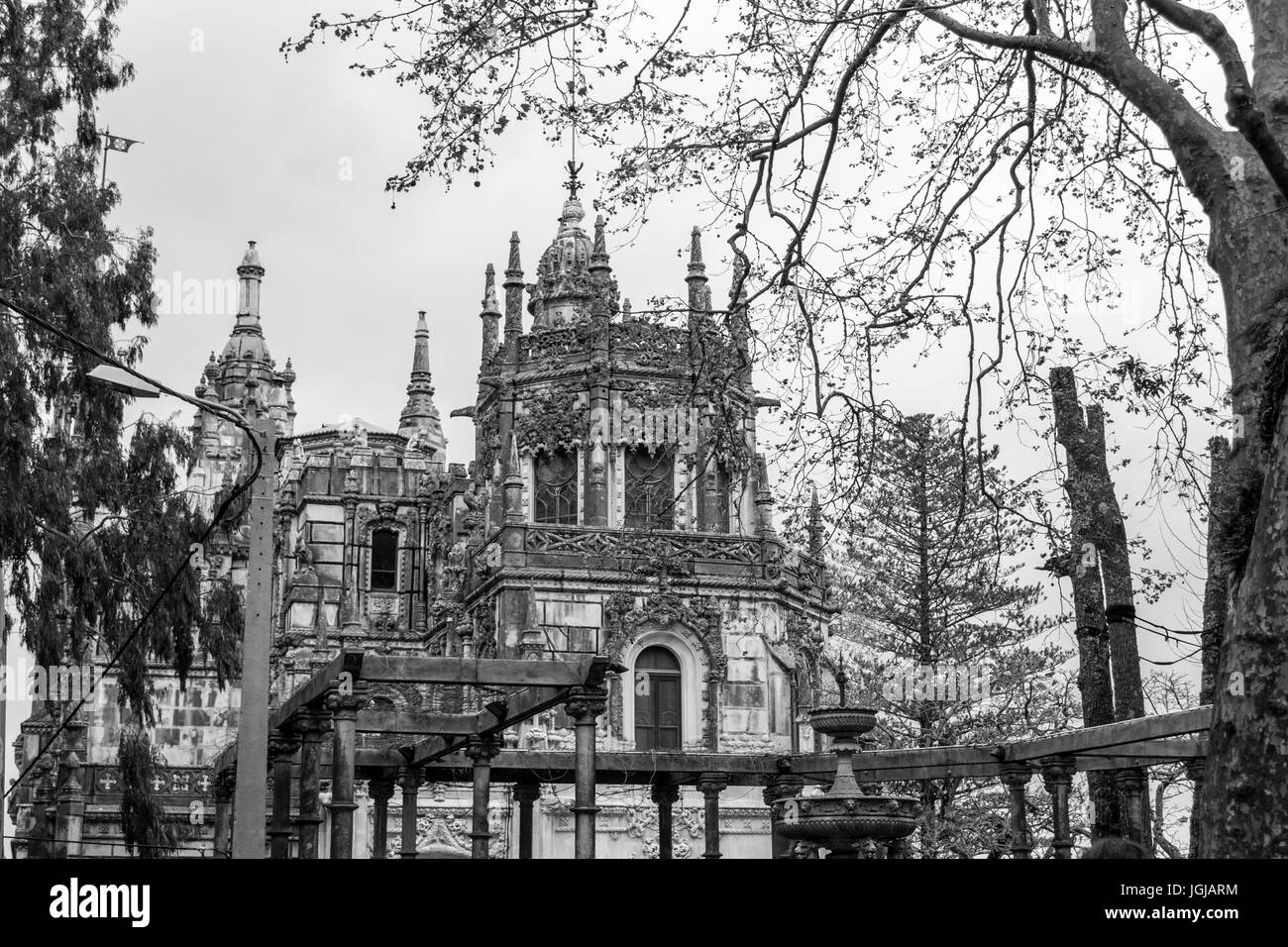 Quinta da Regaleira es un Patrimonio de la Humanidad por la UNESCO en el marco del "Paisaje Cultural de Sintra" (Portugal) Foto de stock