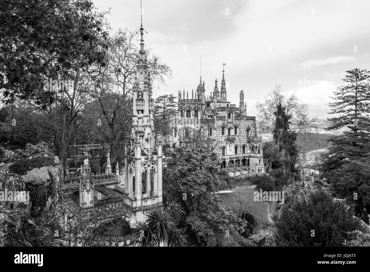 Quinta da Regaleira es un Patrimonio de la Humanidad por la UNESCO en el marco del "Paisaje Cultural de Sintra" (Portugal) Foto de stock