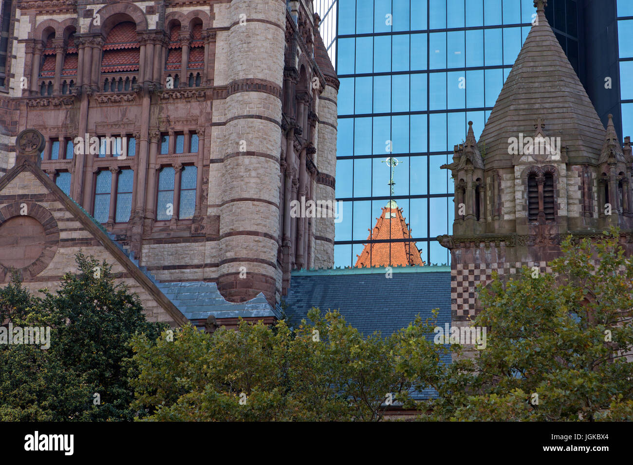 Reflexiones de una iglesia, Boston, MA., EE.UU. Foto de stock