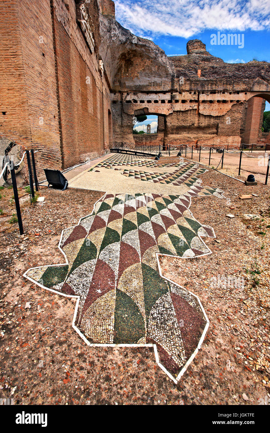 Piso de mosaico en las Termas de Caracalla (Terme di Caracalla - construida  entre 212 - 216/217 AD), Roma, Italia Fotografía de stock - Alamy