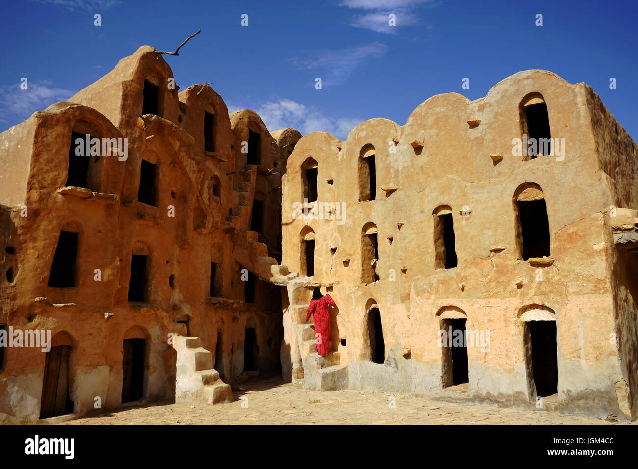 El Ksar Ouled Soltane, un antiguo granero fortificado o ksar, ubicado en el distrito de Tataouine, en el sur de Túnez Foto de stock