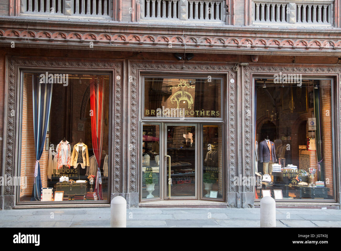 Brooks Brothers tienda de ropa; Bolonia, Italia Fotografía de stock - Alamy