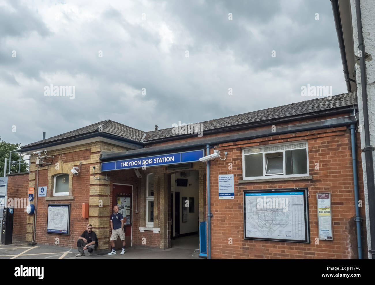 Theydon bois underground fotografías e imágenes de alta resolución Alamy