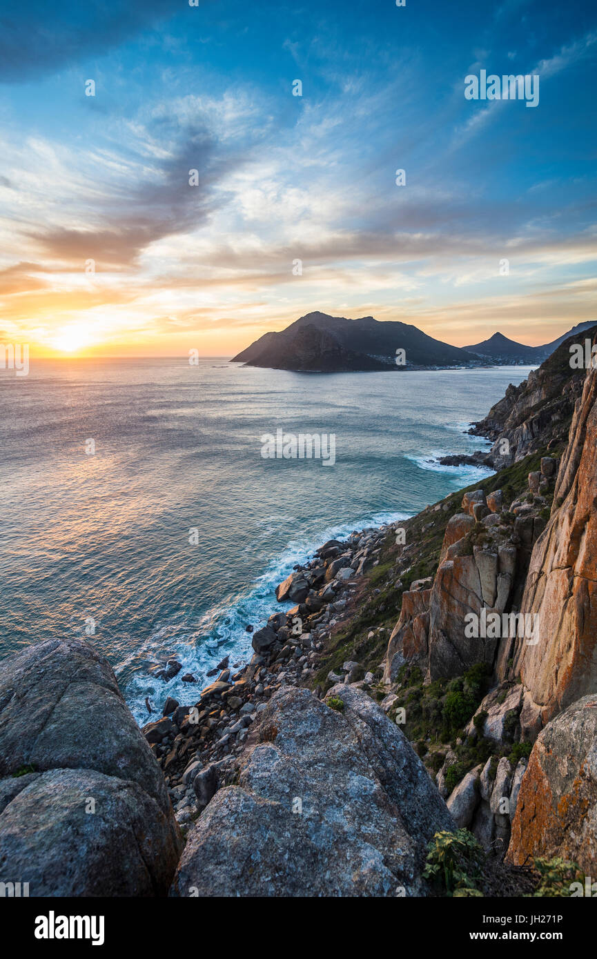 Atardecer en Hout Bay, Cabo de Buena Esperanza, Sudáfrica, África Foto de stock