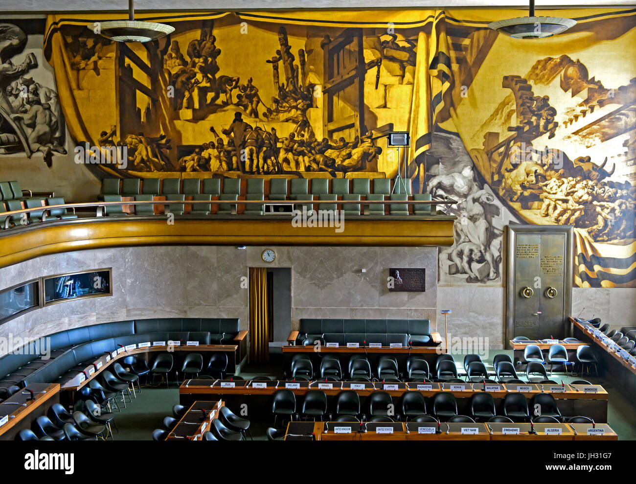 Los murales de la sala del Consejo del Palacio de las Naciones, Naciones Unidas, Ginebra, Suiza. Foto de stock