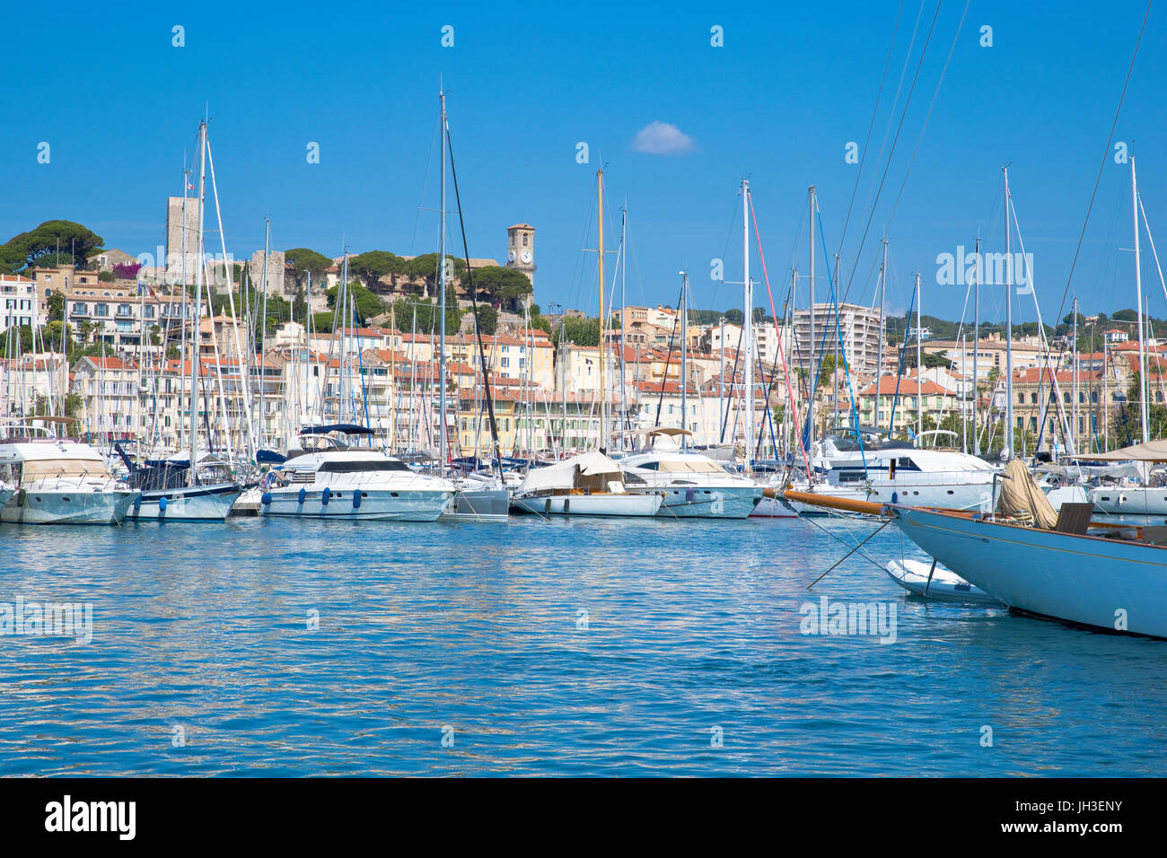 Puerto Viejo, Le Suquet, Cannes, Francia Foto de stock