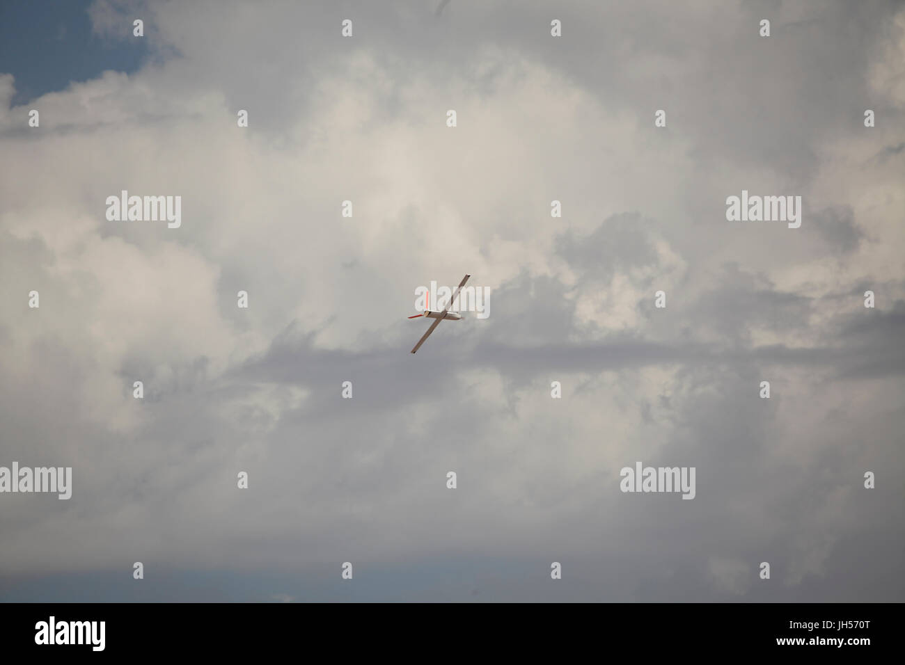 Aviones militares estadounidenses y vehículos aéreos no tripulados (UAV's Foto de stock