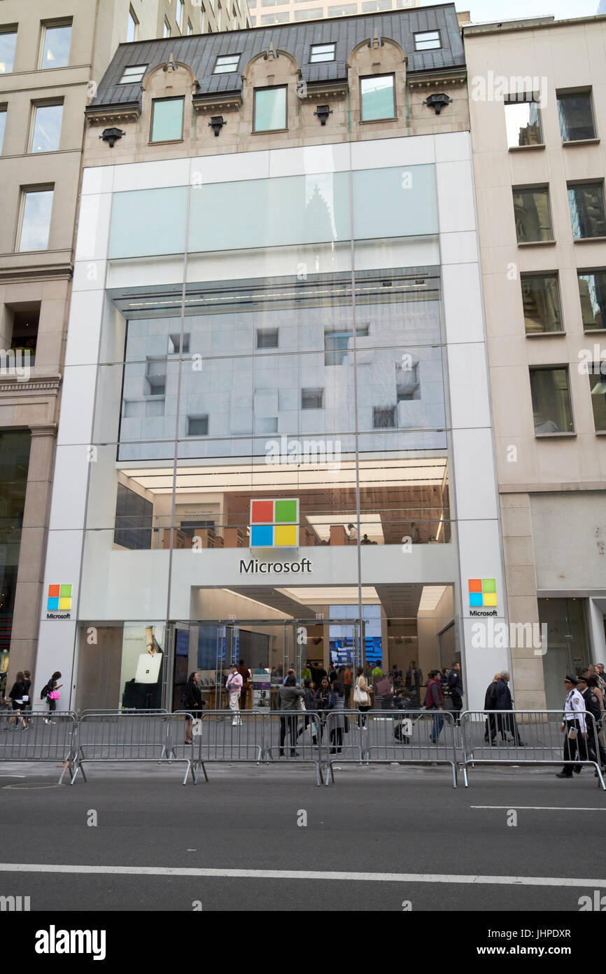 Microsoft flagship store de la ciudad de Nueva York la quinta avenida de Nueva York, EE.UU. Foto de stock
