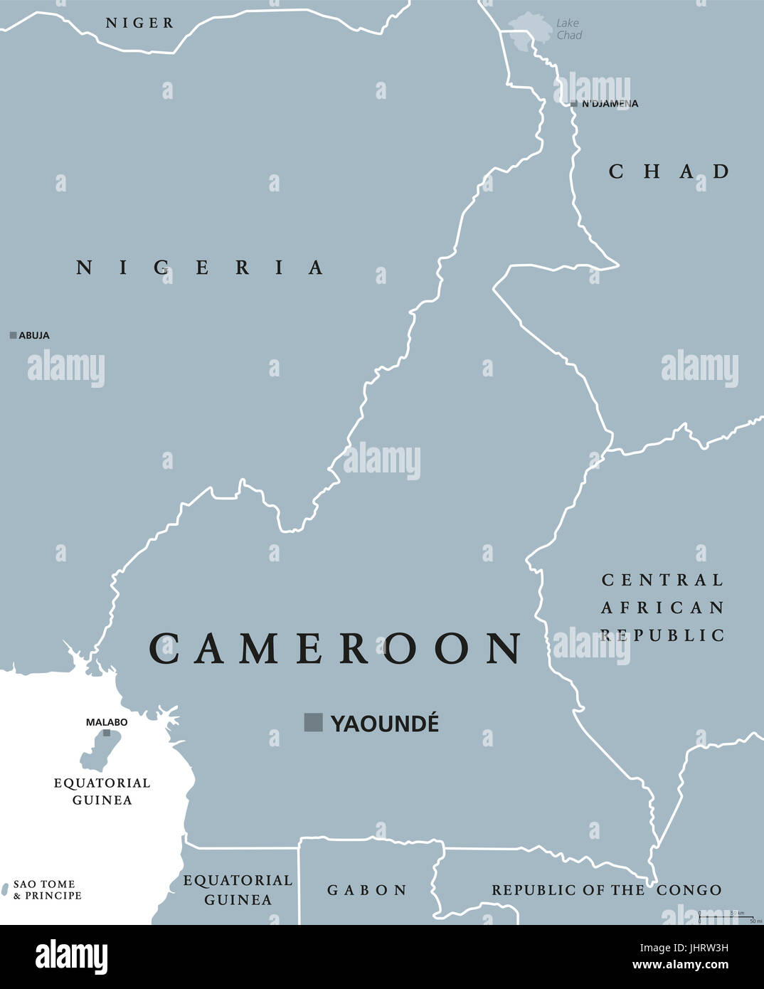 Camerún mapa político con capital Yaoundé, fronteras internacionales y vecinos. Siria y los países de África Central. Ilustración de color gris. Foto de stock