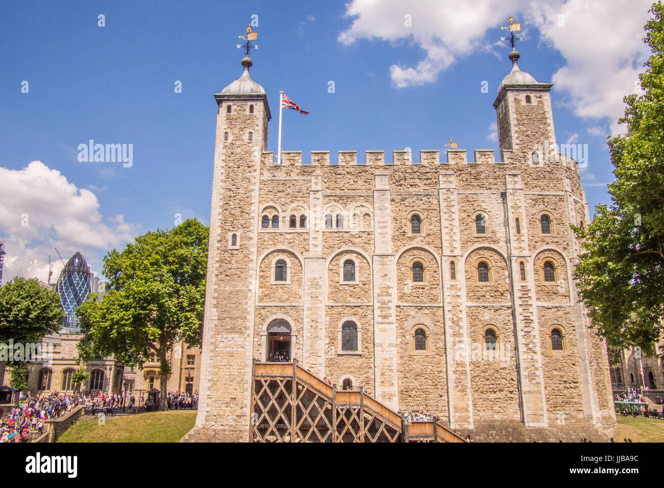 La torre blanca en la Torre de Londres. Foto de stock