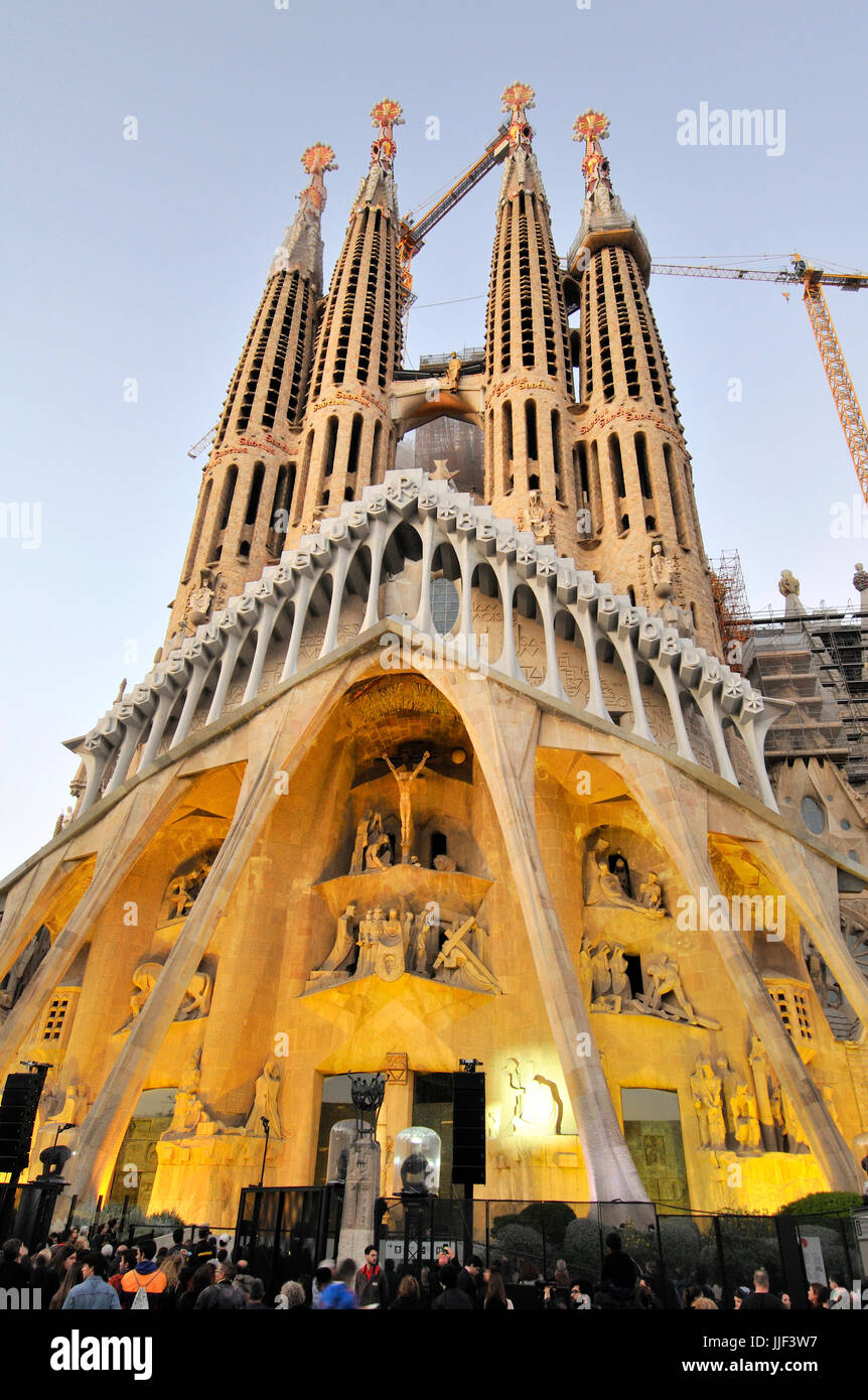 Basílica i Templo Expiatori de la Sagrada Familia, la Basílica y el