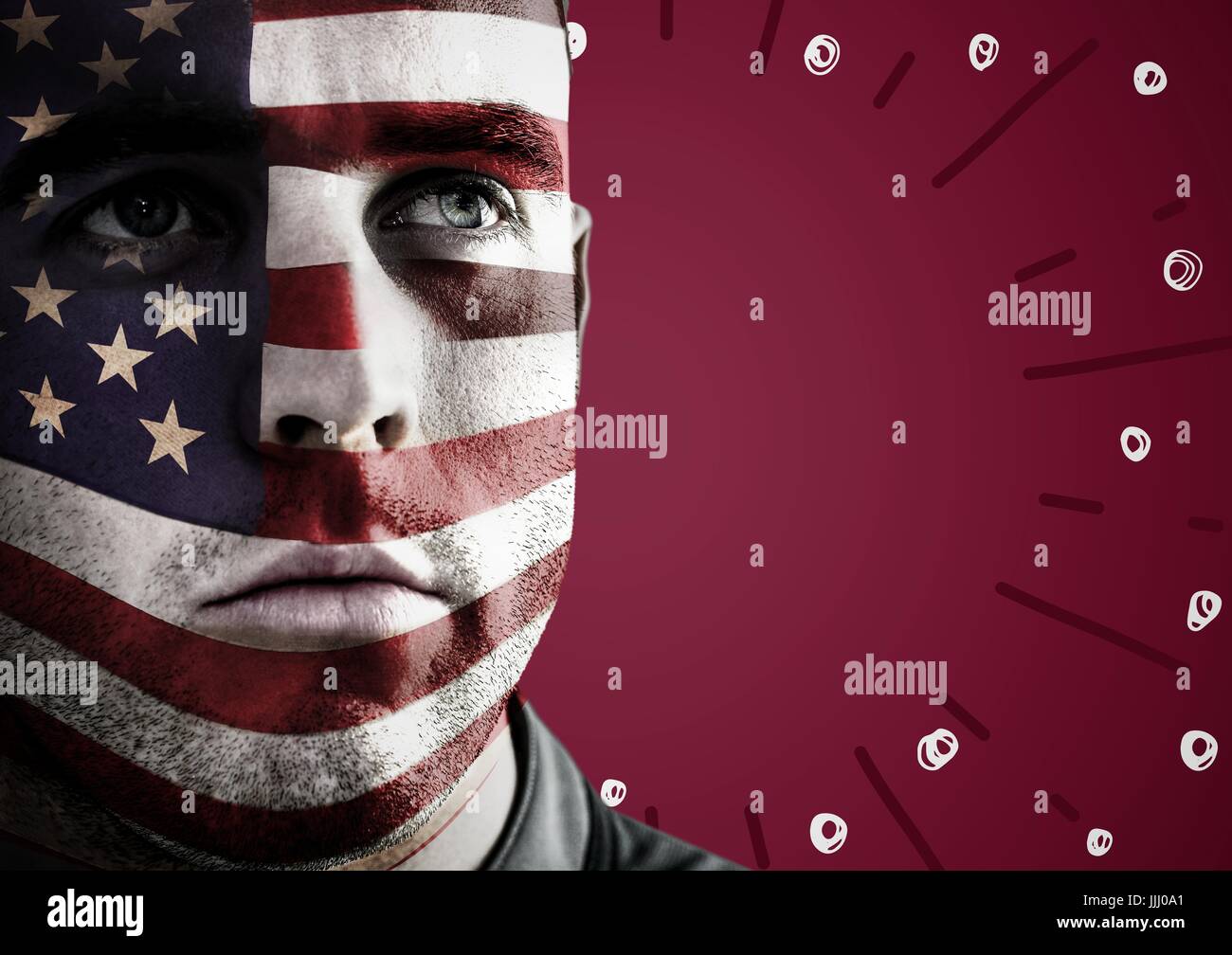 El retrato del hombre con bandera americana pintura facial contra fondo granate garabatos con fuegos artificiales. Foto de stock