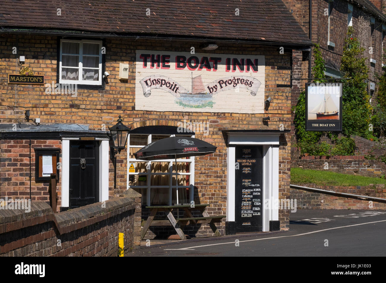 El Inn at Coalport barco, cerca de Ironbridge, Shropshire, Inglaterra, Reino Unido. Foto de stock