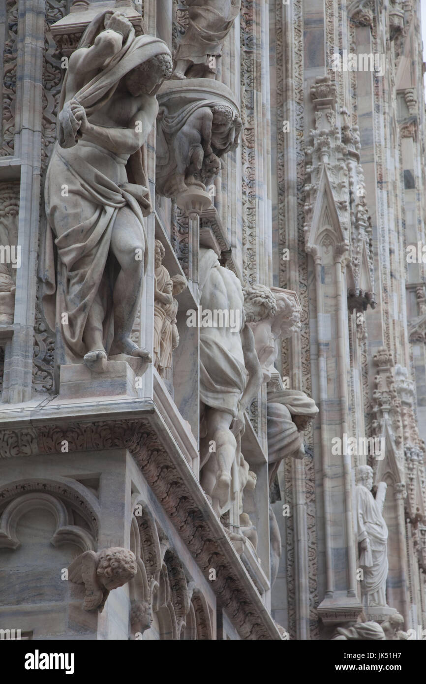 Italia, Lombardía, Milán, el Duomo, la catedral, el exterior esculturas Foto de stock