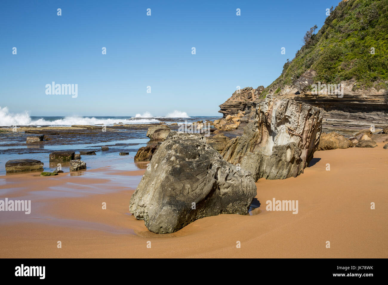 Playa Turimetta inviernos en un día, una de las playas del norte de Sydney, New South Wales, Australia Foto de stock