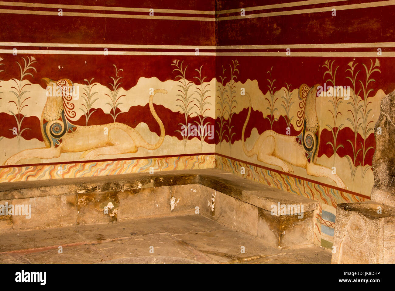 La sala del trono con su famosa griffin couchant frescos en el Palacio