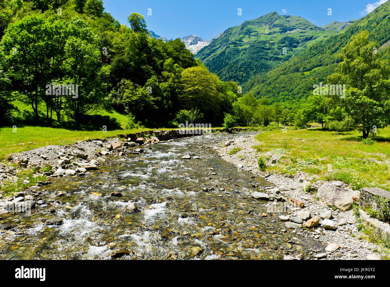 Altos Valles De Los Pirineos Fotos e Imágenes de stock Alamy