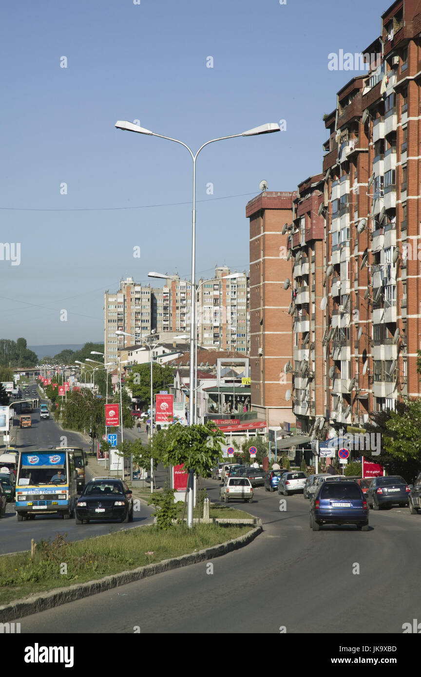 Kosovo, Prishtina, Straßenszene Verkehr, Bill-Clinton-Boulevard, Foto de stock