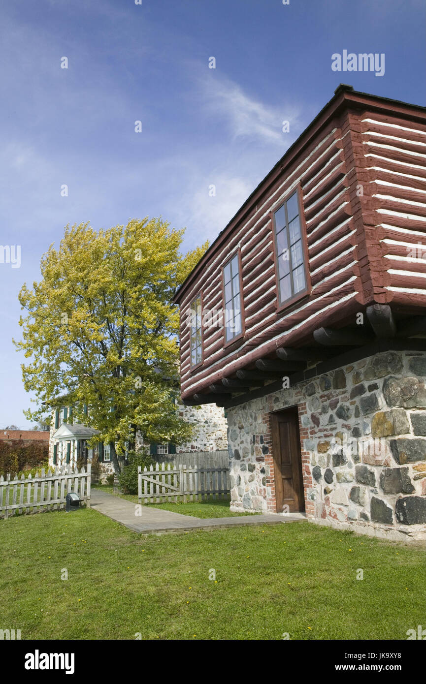 Ontario, Canada Sault Saint Marie, Ermatinger Clergue National Historic Site, Blockhaus, Detalle Nordamerika, Reiseziel, Sehenswürdigkeit, Freilichtmuseum, Haus, Gebäude, Wohnhaus, Architektur, Steinbauweise Holzbauweise Kombination,,,,, menschenleer historisch außen, Foto de stock