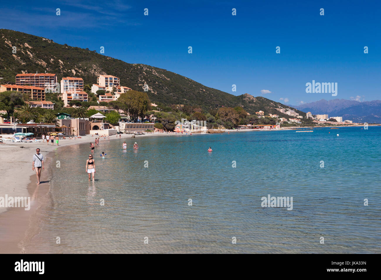 Francia, Córcega, Corse du Sud, Córcega Departamento Región de la Costa Oeste, la zona de Ajaccio, Scudo, la playa de la ciudad Foto de stock