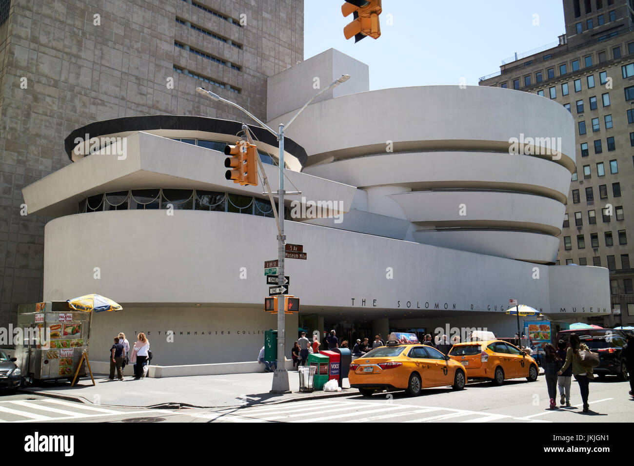 La Quinta Avenida en el Solomon Guggenheim Museum en Carnegie Hill en Upper East Side de Nueva York, EE.UU. Foto de stock