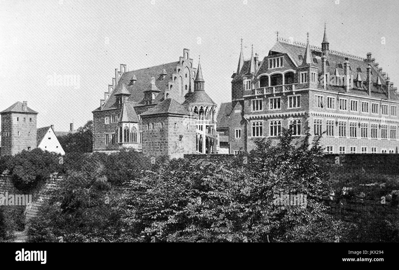 Mejorado: Digital, el buildung del museo Germánico en Nuremberg, Alemania, publicación desde el año 1882 Foto de stock