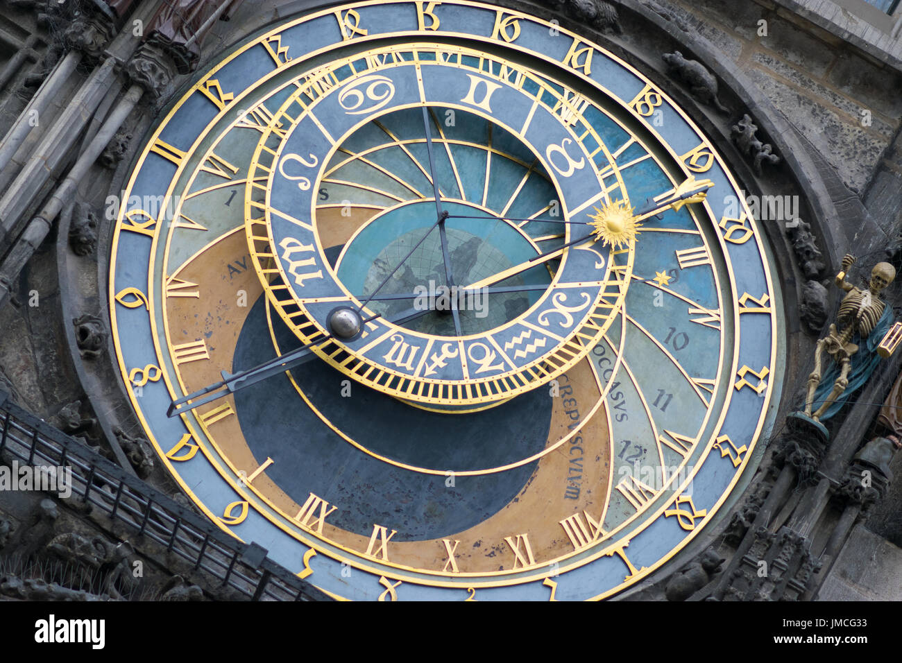 Reloj Atómico - Praga, República Checa Fotografía de stock - Alamy