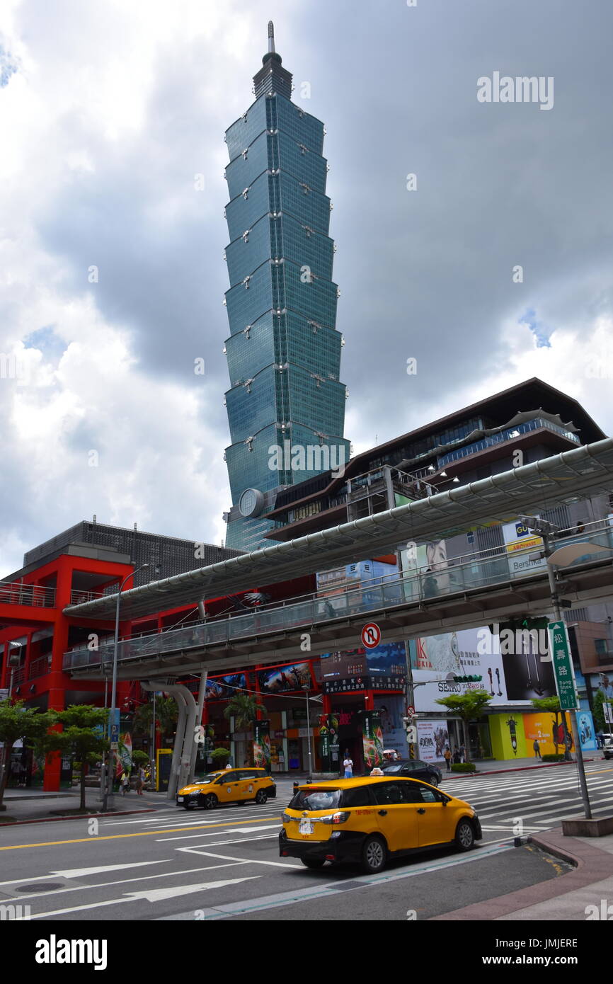 Este es el edificio Taipei 101, que una vez fue el segundo edificio más alto de mundo. Taiwán Este es el edificio Taipei 101, que una vez fue el segundo edificio más alto de mundo. Taiwán