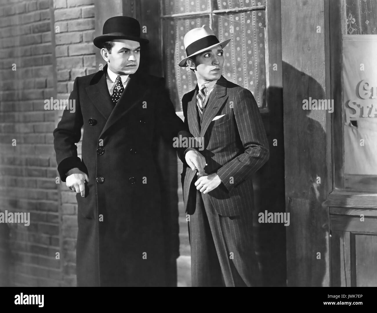 LITTLE CAESAR 1931 película de Warner Bros con Edward G. Robinson a la derecha y George E. Stone Foto de stock