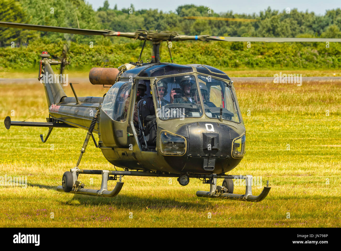 Ejército del Aire histórico vuelo westland scout ah.1 helicóptero blackbushe xt626 en el 75 festival de vuelo Foto de stock