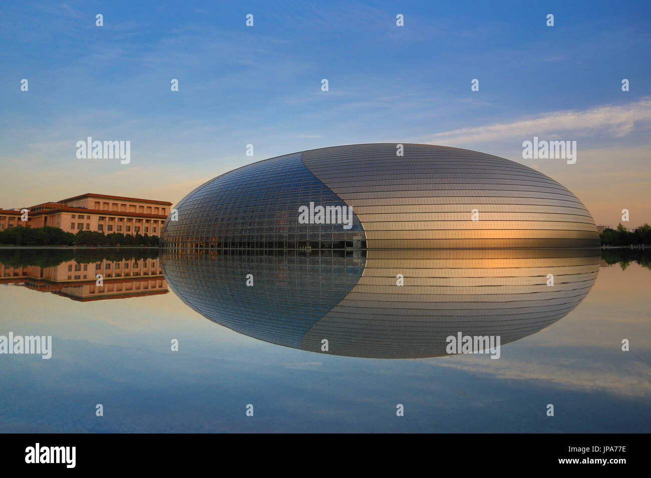 La ciudad de Beijing, China, del Centro Nacional de las Artes Escénicas, Gran Teatro Nacional Foto de stock