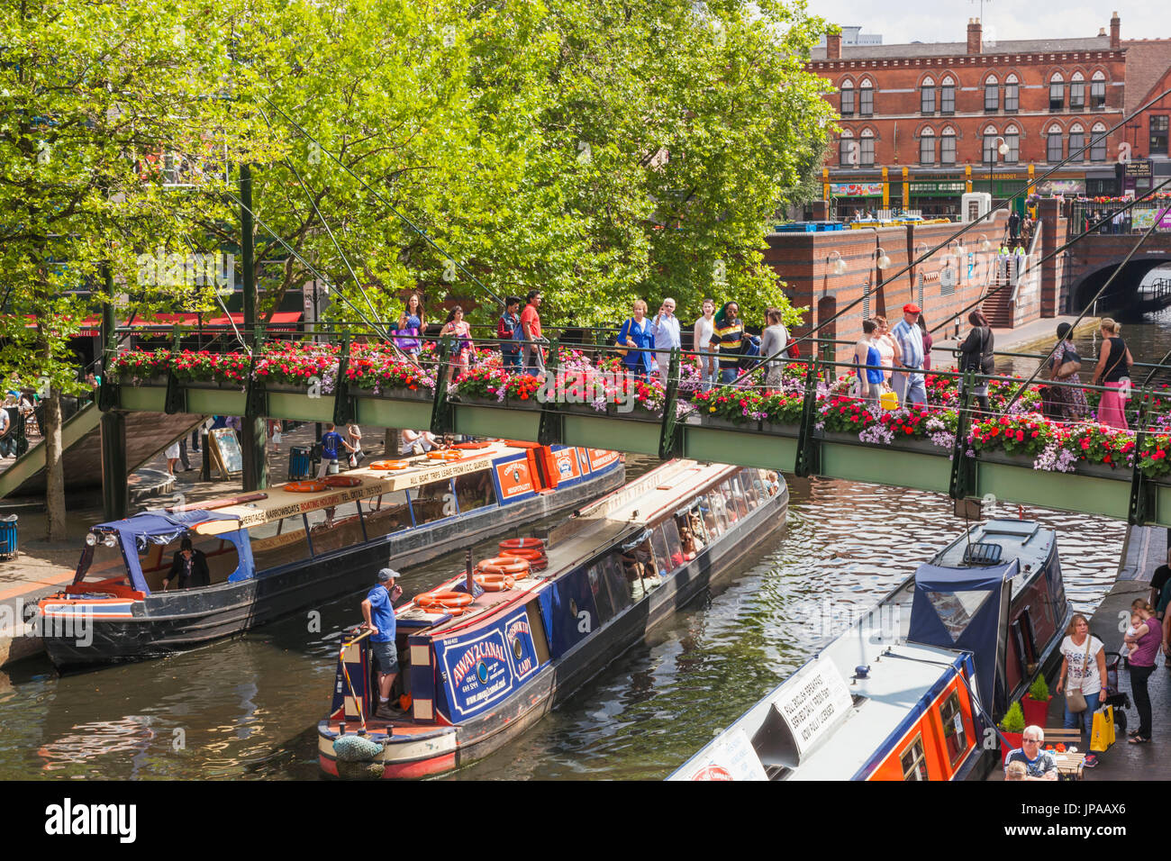 Inglaterra, West Midlands, Birmingham, Brindleyplace y el Canal de Birmingham Foto de stock