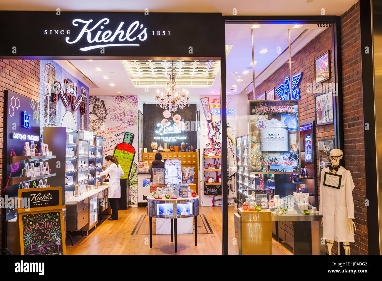 Kiehls store shop kiehls fotografías e imágenes de alta resolución Alamy