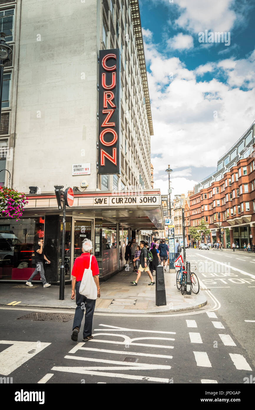 El cine Curzon Soho, en Shaftesbury Avenue, London, UK Foto de stock