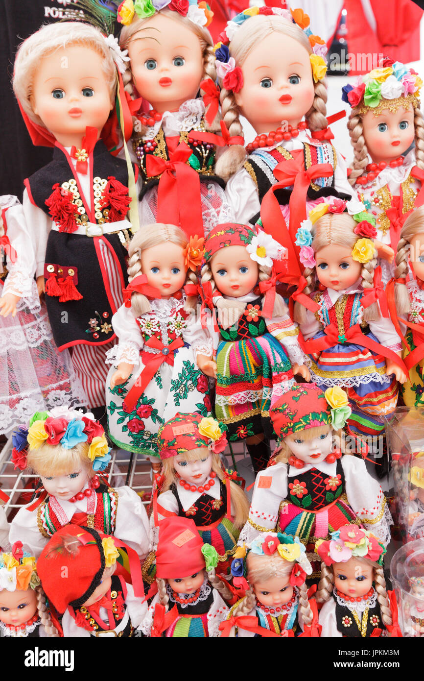 Muñecas polacas fotografías e imágenes de alta resolución - Alamy