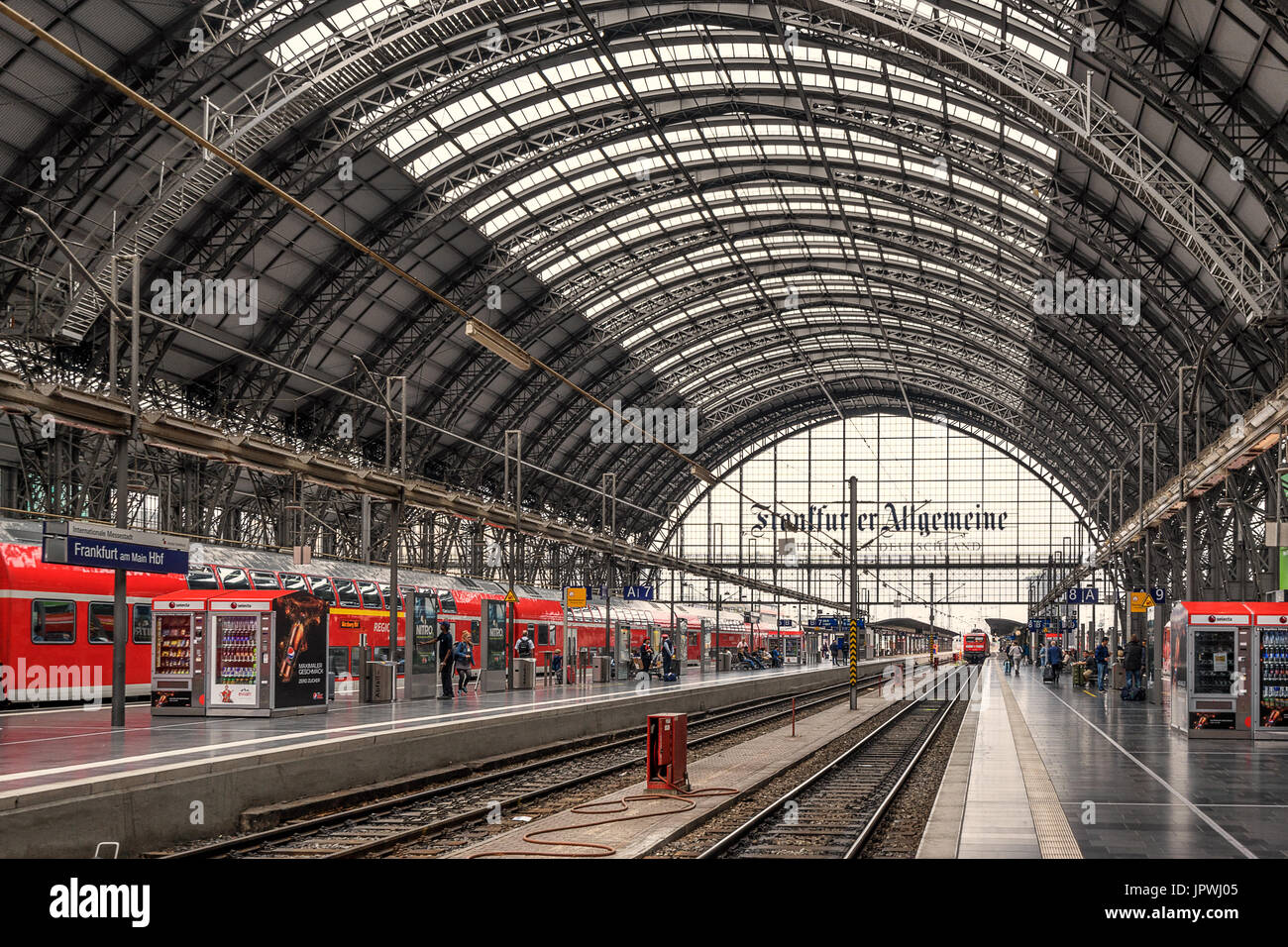 Estación de trenes de Frankfurt Foto de stock
