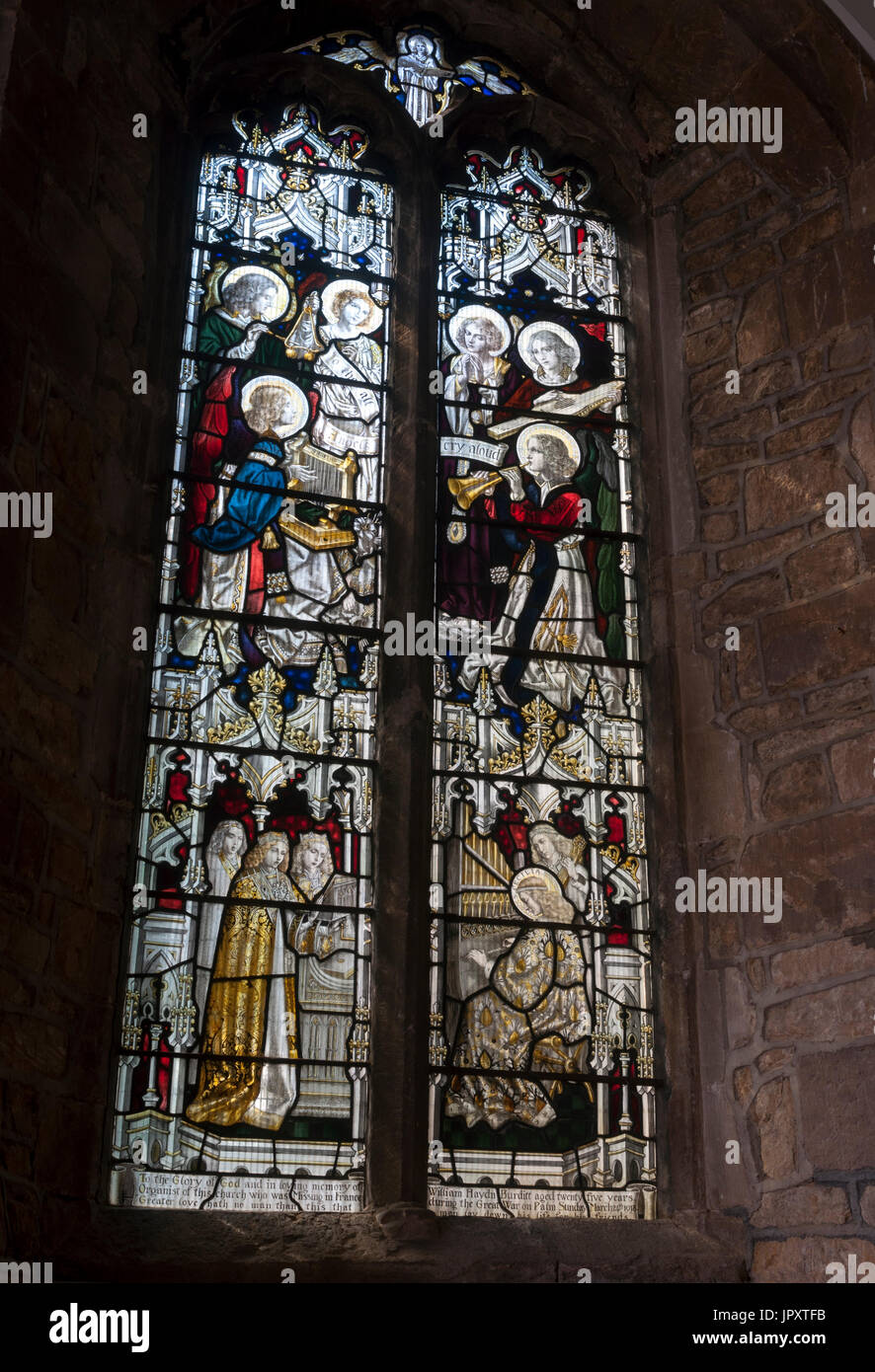 Vidriera en la Iglesia de St. Giles, Desborough, Northamptonshire, Inglaterra, Reino Unido. Foto de stock