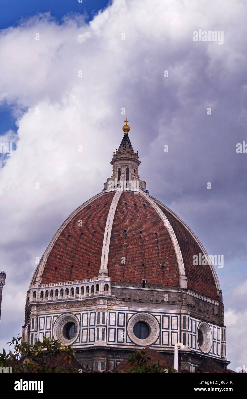 Cúpula de la catedral de Santa Maria del Fiore, Florencia, Italia  Fotografía de stock - Alamy