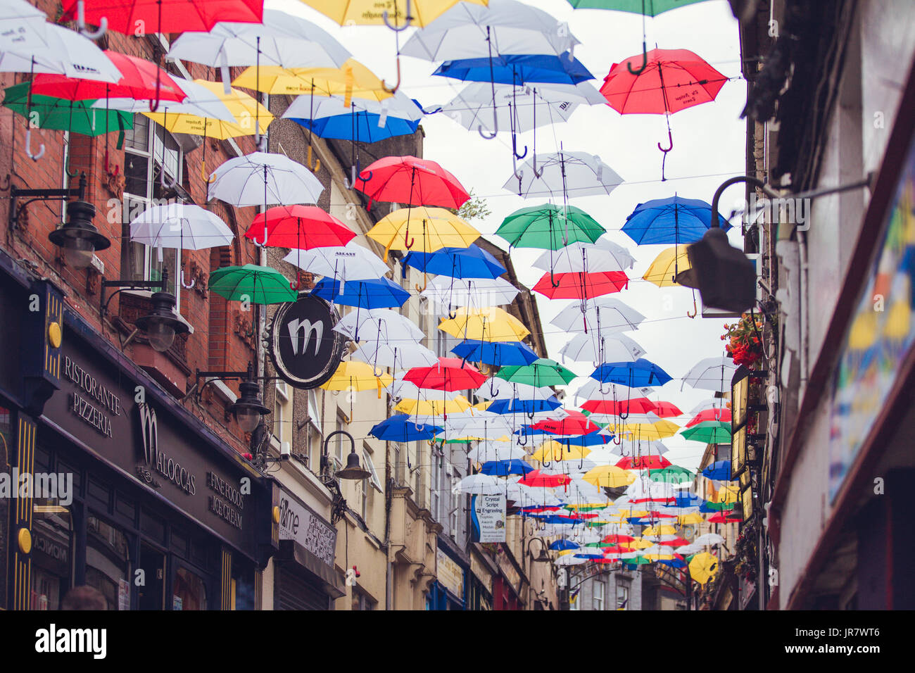 Paraguas de la calle fotografías imágenes de resolución -