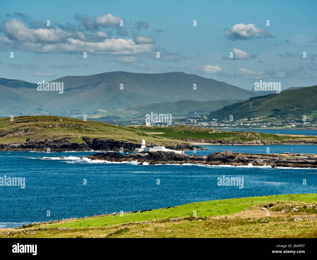 Valentia Island Lighthouse en el lejano oeste de Irlanda Foto de stock
