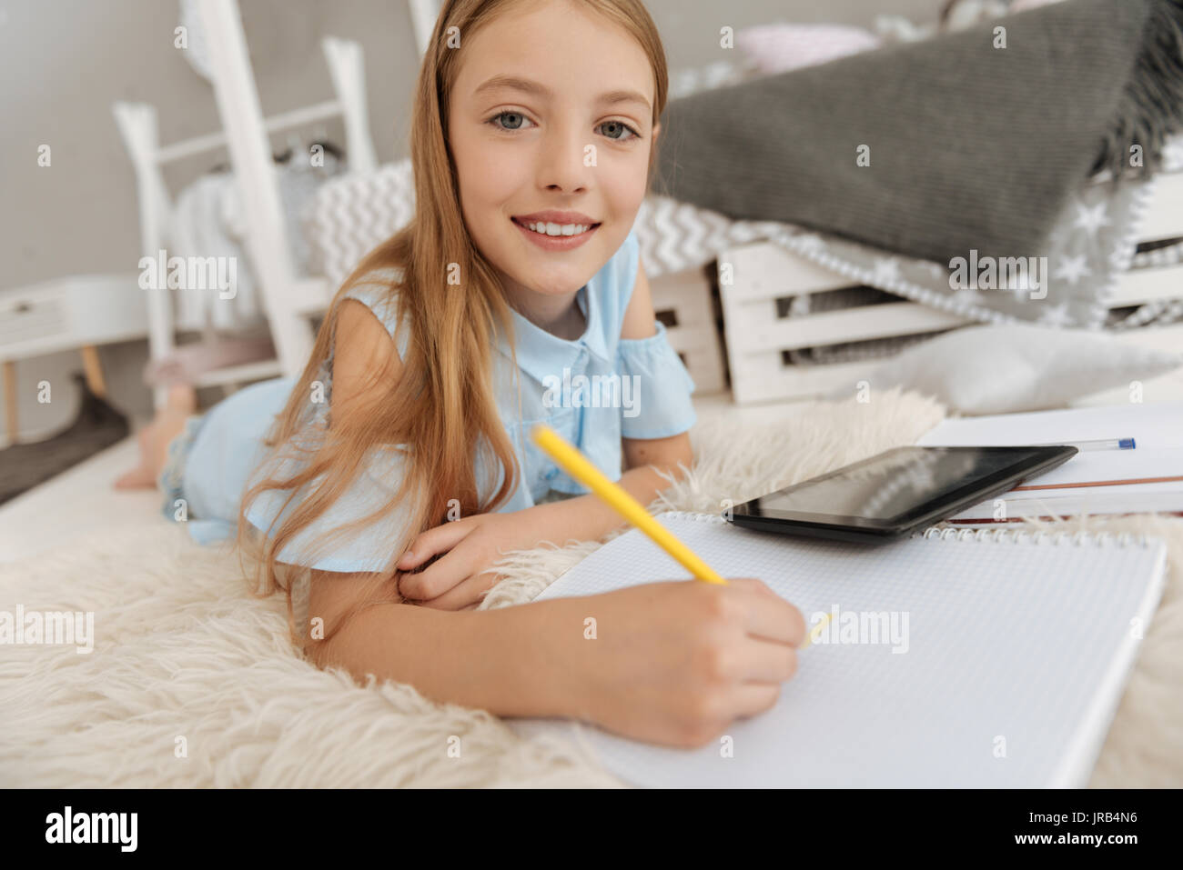 Niños bien educados fotografías e imágenes de alta resolución Alamy