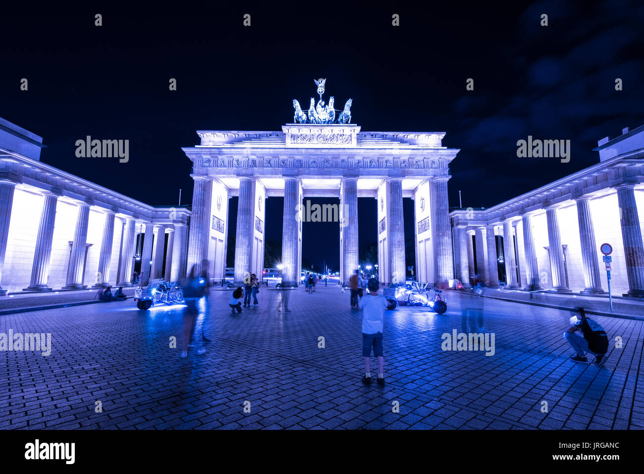 Puerta de Brandeburgo, Berlín, Brandenburger Tor de noche Foto de stock